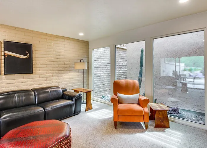 Townhome W/ Mountain View, Pool Access! *