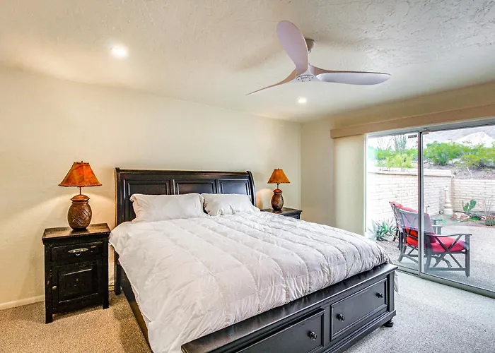 Townhome W/ Mountain View, Pool Access! Holiday home *