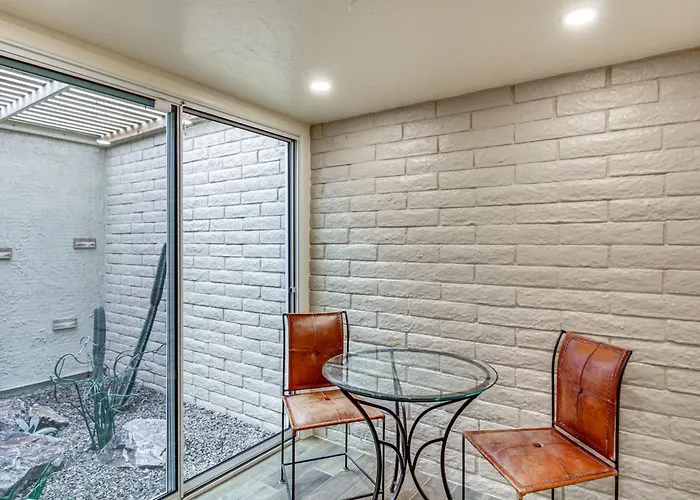 Townhome W/ Mountain View, Pool Access! *