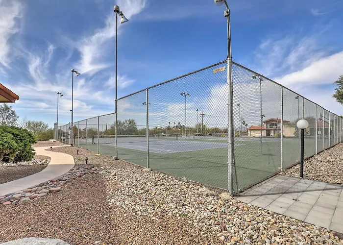 Townhome W/ Mountain View, Pool Access!